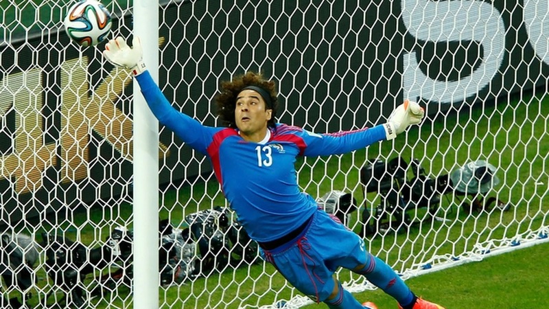 Khi nhắc đến thủ môn Guillermo Ochoa, có lẽ người hâm mộ sẽ nhớ đến những khoảnh khắc khó quên tại World Cup Khi nhắc đến thủ môn Guillermo Ochoa, có lẽ người hâm mộ sẽ nhớ đến những khoảnh khắc khó quên tại World Cup